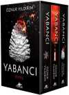 Yabancı Serisi Kutulu Özel Set (3 Kitap) (Karton Kapak)